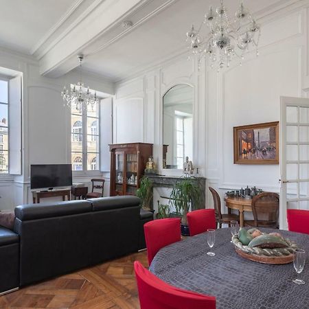 Les Suites De Philippe By Cocoonr Rennes Exterior foto